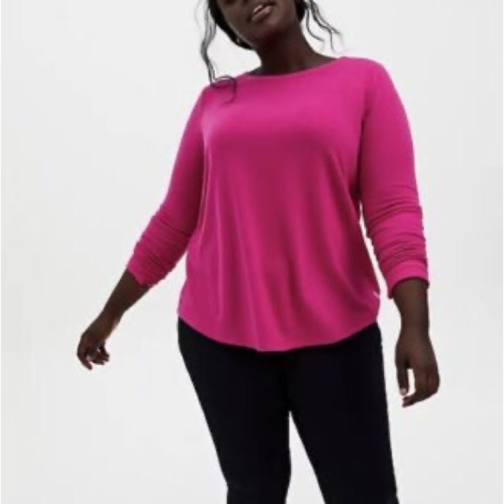 Torrid hot pink active top with black back details!